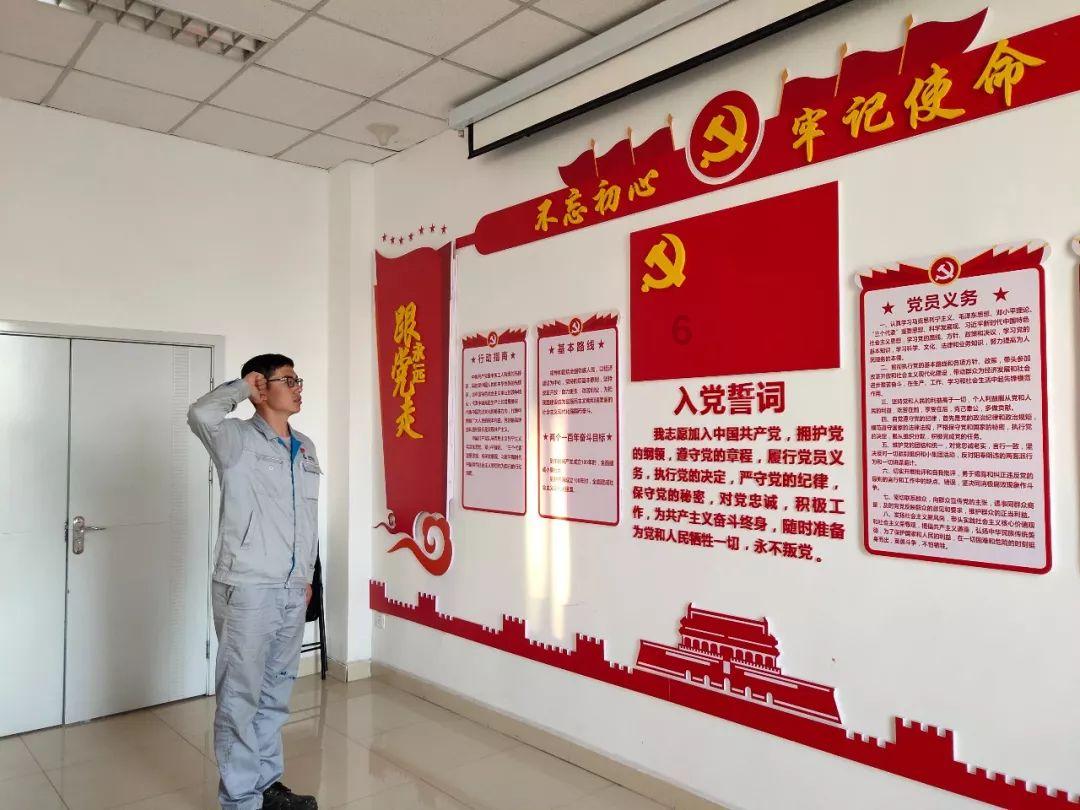逃出上锁的现代房间2